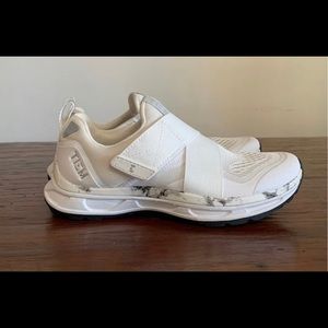 Tiem spinning shoes in perfect condition!